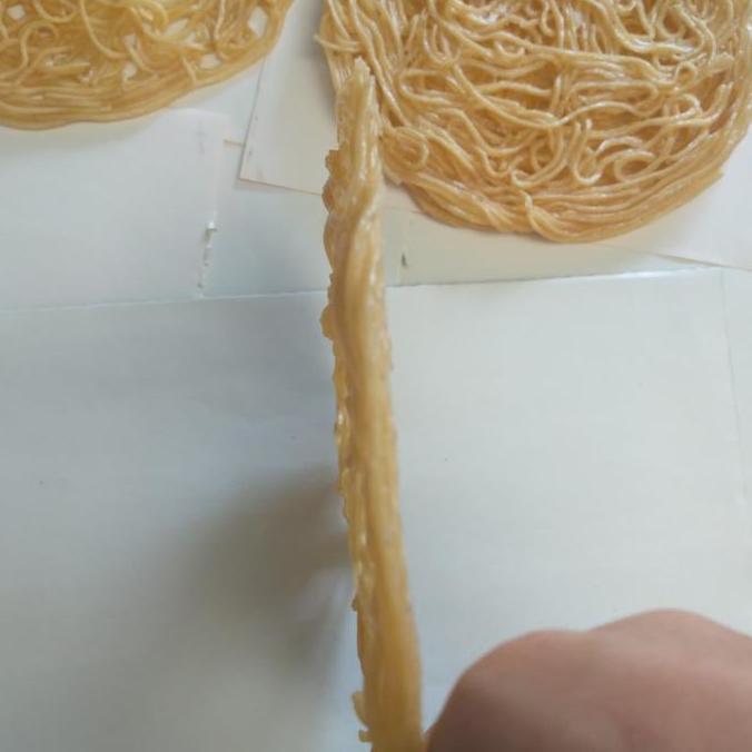 Cod,Bisa- Krupuk Mie Bogor Cap Bintang ( Besar , Mentah)