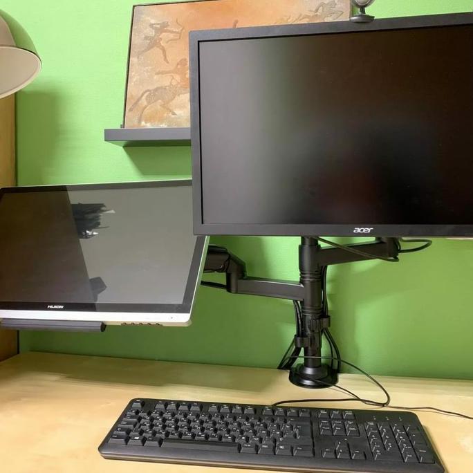 TERLARIS BRACKET MONITOR BRACKET DUAL MONITOR BRACKET MONITOR 2 LED DISPLAY 27"