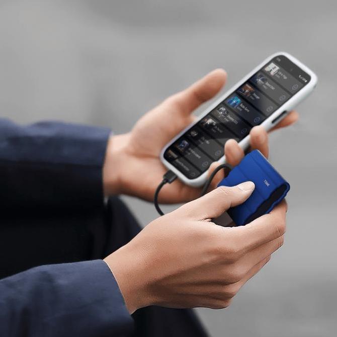 Four- Samsung Ssd Portable T7 Shield 1Tb / 2Tb / 4Tb External Ssd Eksternal Type C - Garansi 3 Tahun