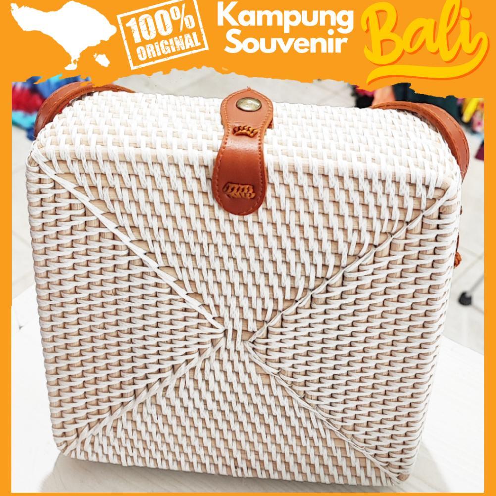 Tas Rotan Kotak Etnik Bali 20x17x7Cm Dompet Polos List Hitam Selempang Wanita DISKON