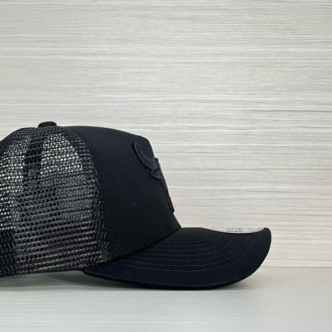 TOPI BASEBALL HITAM TRUCKER BORDIR BANTENG