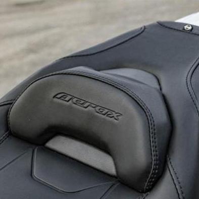 kulit jok motor variasi aerox 155 mbtech hitam