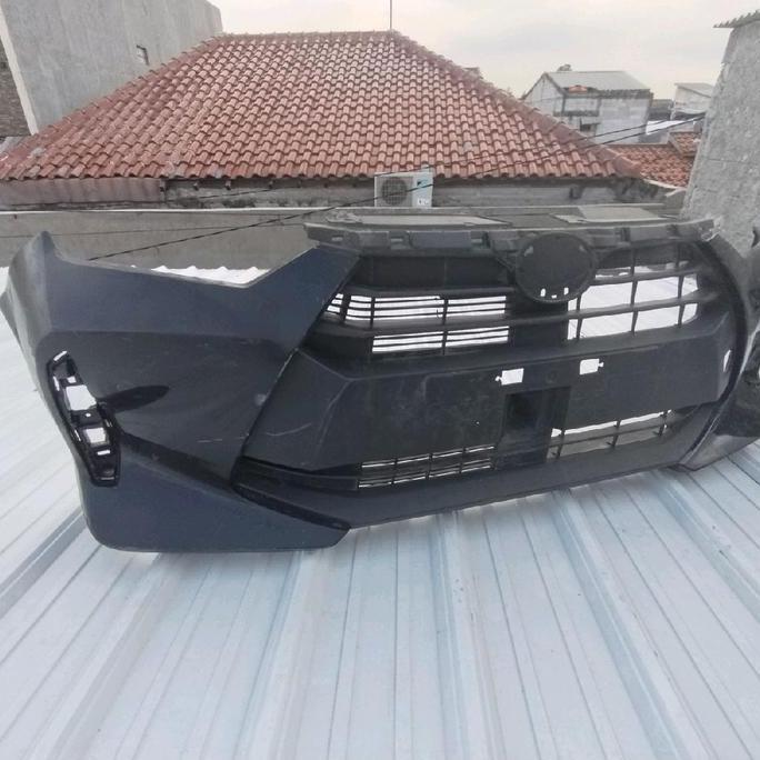bemper depan agya 2023-2026 orinal ex asuransi. bemper toyota agya 2023-2026 orinal