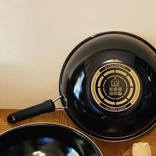 Wajan Enamel Gagang 34 Cm/Wajan Hitam Enamel Gagang Panjang 34 Cm