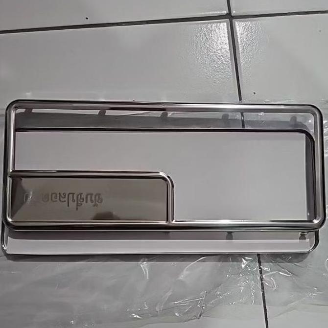 COVER PLAT NOMOR MOTOR / BINGKAI PLAT NOMOR MOTOR BAHAN BESI WARNA SILVER MOTORCYCLE BAUT RESTOCK