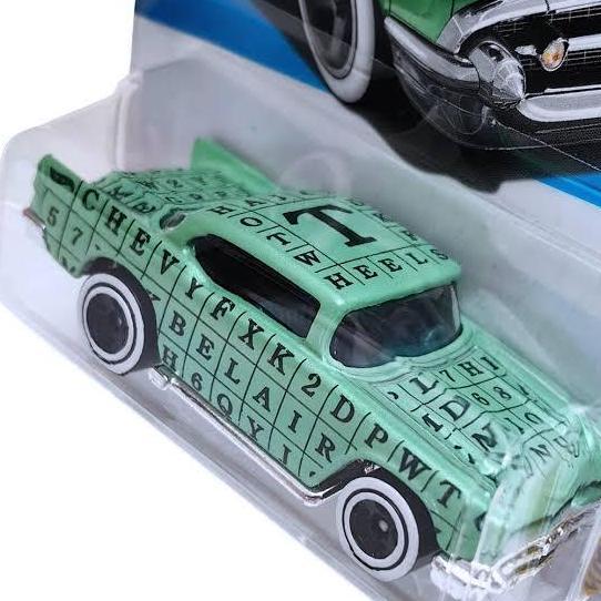 HOTWHEELS 57 CHEVY 2006 PUTIH - TRACK ACES