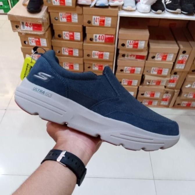 Sepatu Slip On Pria Skechers GoWalk DURO Orinal