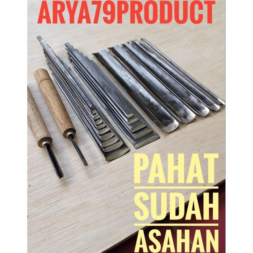 Pahat Tatah Ukir Kayu Jepara Satu Set Isi 22Bj