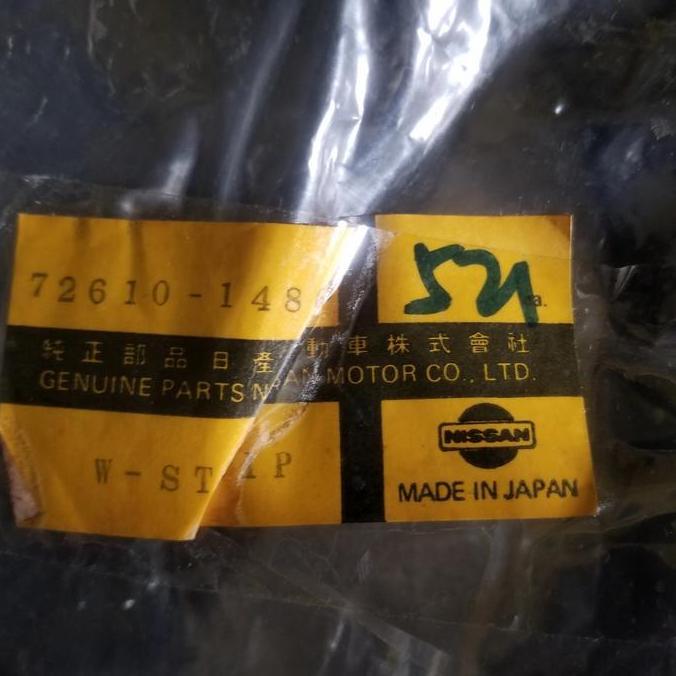 karet kaca depan datsun 521