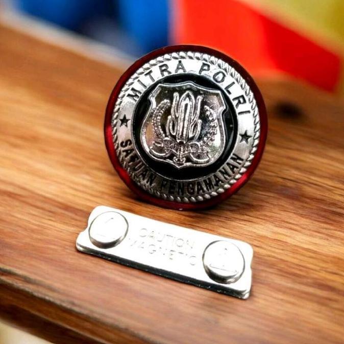 pin kewenangan security lencana satpam mitra silver magnet