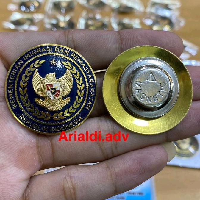 Pin IMIPAS logo terbaru kuningan disepuh emas magnet pin imipas magnet