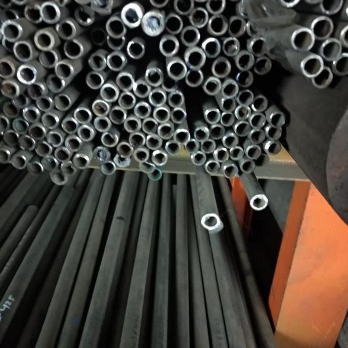 pipa besi dia 14mm tebal 2mm x1100mm