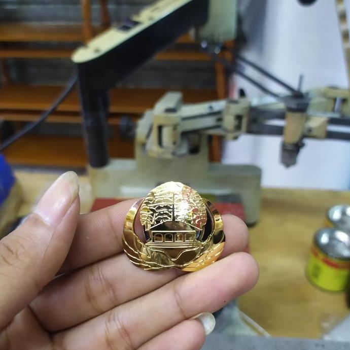 pin korpri eching sepuh emas magnet