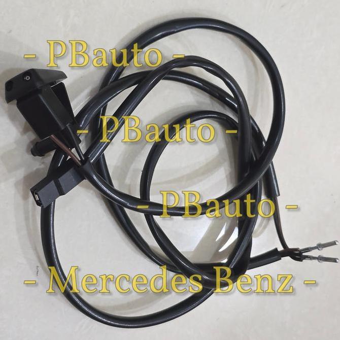 Nozzle Wiper W202 Kabel Panjang Mercedes Benz / Semprotan Air Mesin Mercy A2028600947 C180 C200 C230