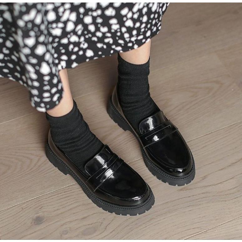 ORIGINAL Sepatu Kasual Wanita Gaya Korea 2021 Kuliah Bersol Tebal Baru Fashion Kulit Anak Perempuan 