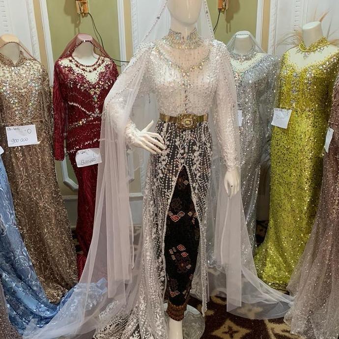 Kebaya ekor batu swaroski jumbo
