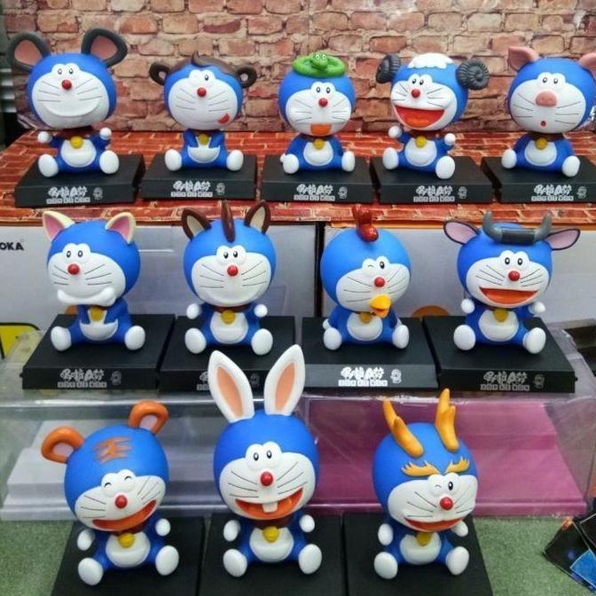 OK PAJANGAN DASHBOARD MOBIL KEPALA GOYANG DORAEMON SHIO ZODIAC //
