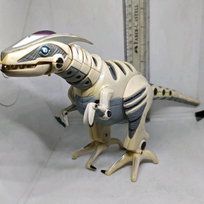 VINTAGE FIGURE TOY ANIMAL TRONICS WOWWEE ROBORAPTOR ORIGINAL WOWWEE NO REMOTE FG75