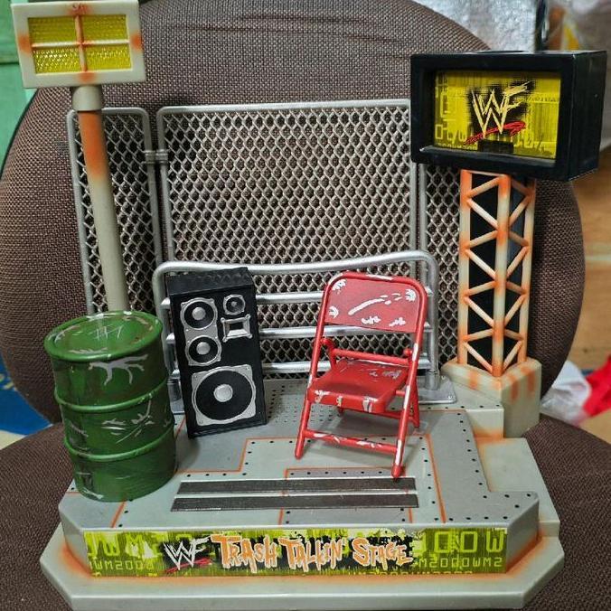 PLAYSET ACTION FIGURE 7' WRESTLE MANIA WWF SMACK DOWN TRASH TALKING STAGE ORIGINAL JAKKS PACIFIC FG7