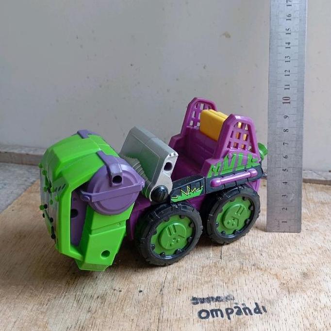 MAINAN KENDARAAN MOBIL HULK HASBRO CS99