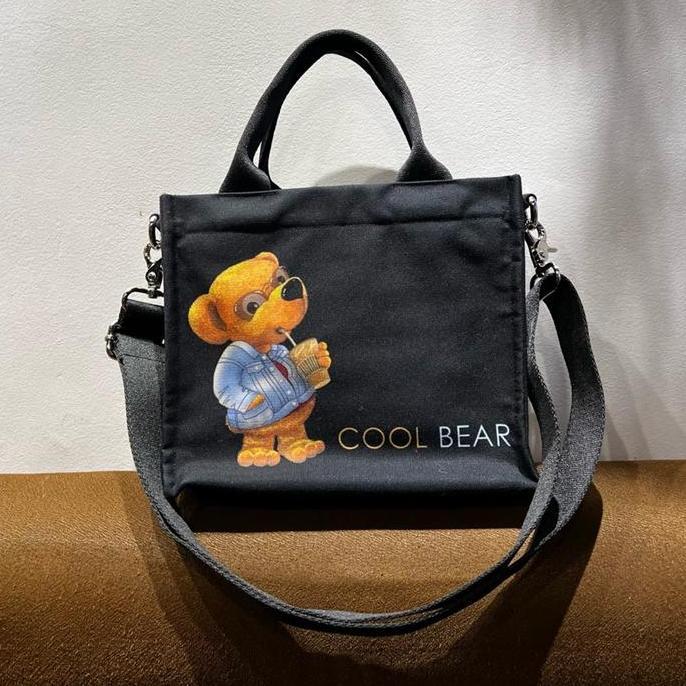 Promo Lylia Doodwear Tas Kanvas "Cool Bear" Bahan Kanvas Ringan Tebal Ukuran 20Cm X 25Cm X 12Cm Muat
