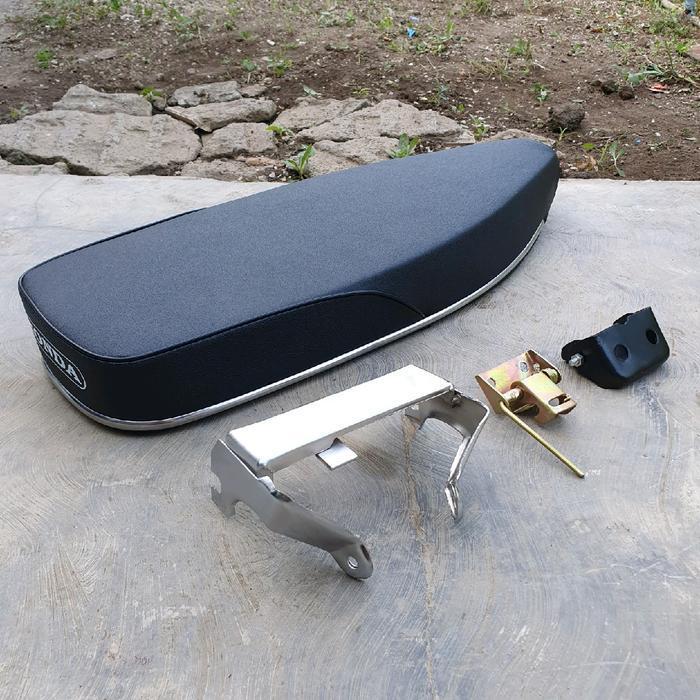 Jok C70 Slim Tipis Fullset Pangkon + Engsel + Kunci Jok Original Dan Terpercaya