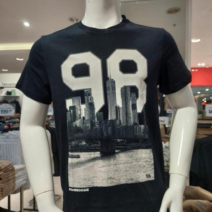 Kaos merk BOMBBOOGIE original slimfit terbaru