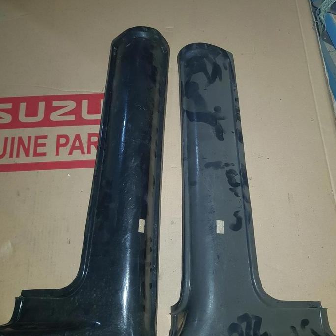 Garnish Pilar Belakang Tengah Mobil Panther New Hi-grade
