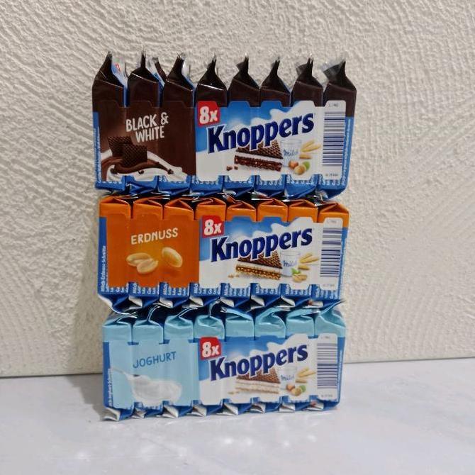 Knoppers  Black & White / Knoppers Peanut / Knoppers Joghurt / Original