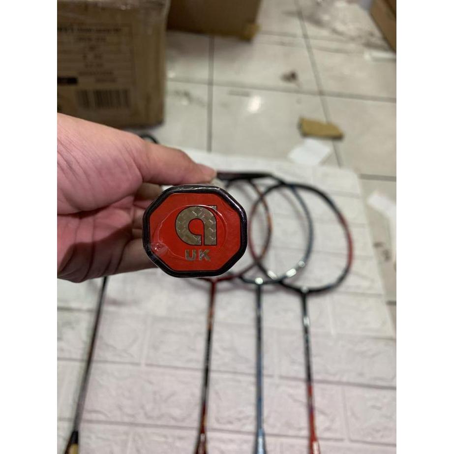 mercusuar.cv Raket Badminton APACS NEW VERSUS 20 Grip 5UG2 kuat 35Lbs ORIGINAL Diskon