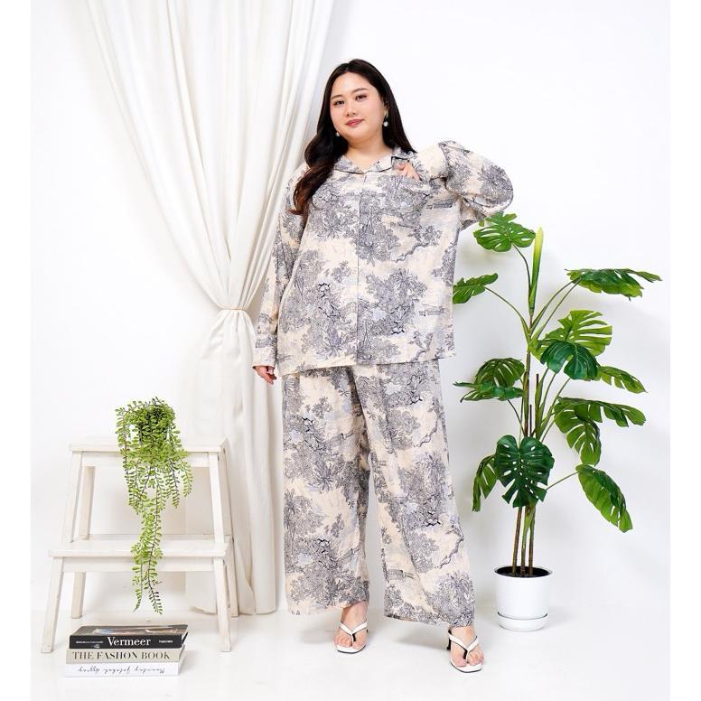 HOT ONE SET WANITA RAYON LD 140 CM MOTIF LENGAN PANJANG SETELAN PIYAMA JUMBO KEKINIAN