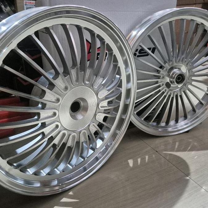 velg vario 125 ,vario 150 merk v rossi type halimun