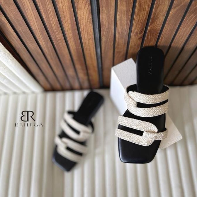 Cutegirls- Brilega Freya Sandal Teplek Nita Dengan Desn Yang Elegan Dan Simple Serta Nyaman Dipakai 