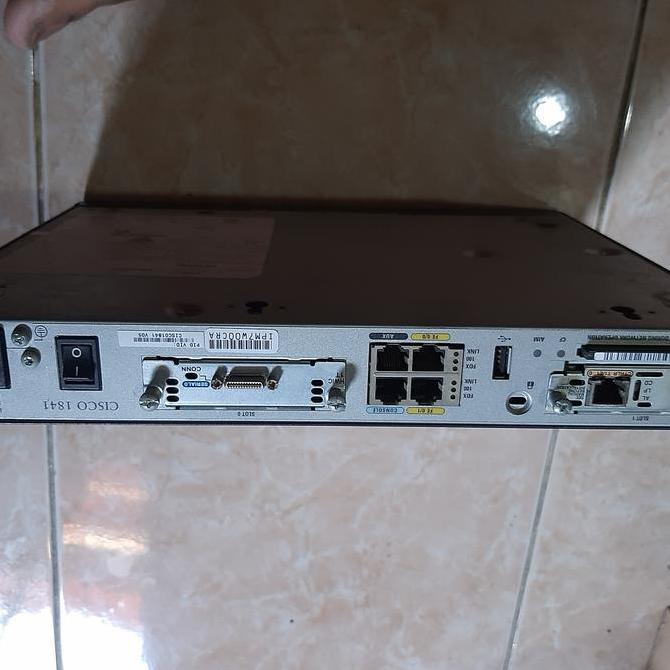 CISCO ROUTER 1841 ROUTER CISCO 1840 SERIES + T1/E1 & SERIAL MODULE BBM27