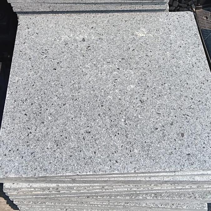 batu alam andesit bakar bintik 40x40 tebal 2 cm