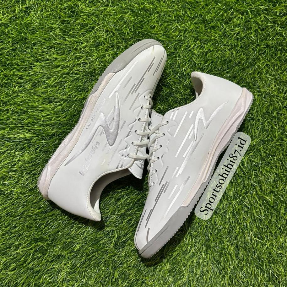 Specs Alpha  Sepatu Futsal Specs Alpha, Invinity Keluaran Terbaru