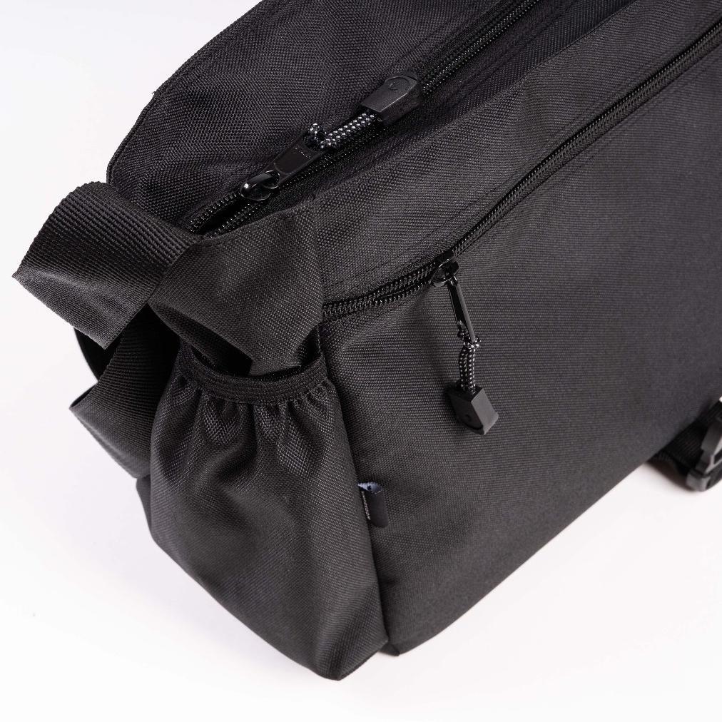NEW Vampire Kingdom Messenger Bag Tas Sekolah Selempang Slingbag Distro Roots Postman Newspaper Hita