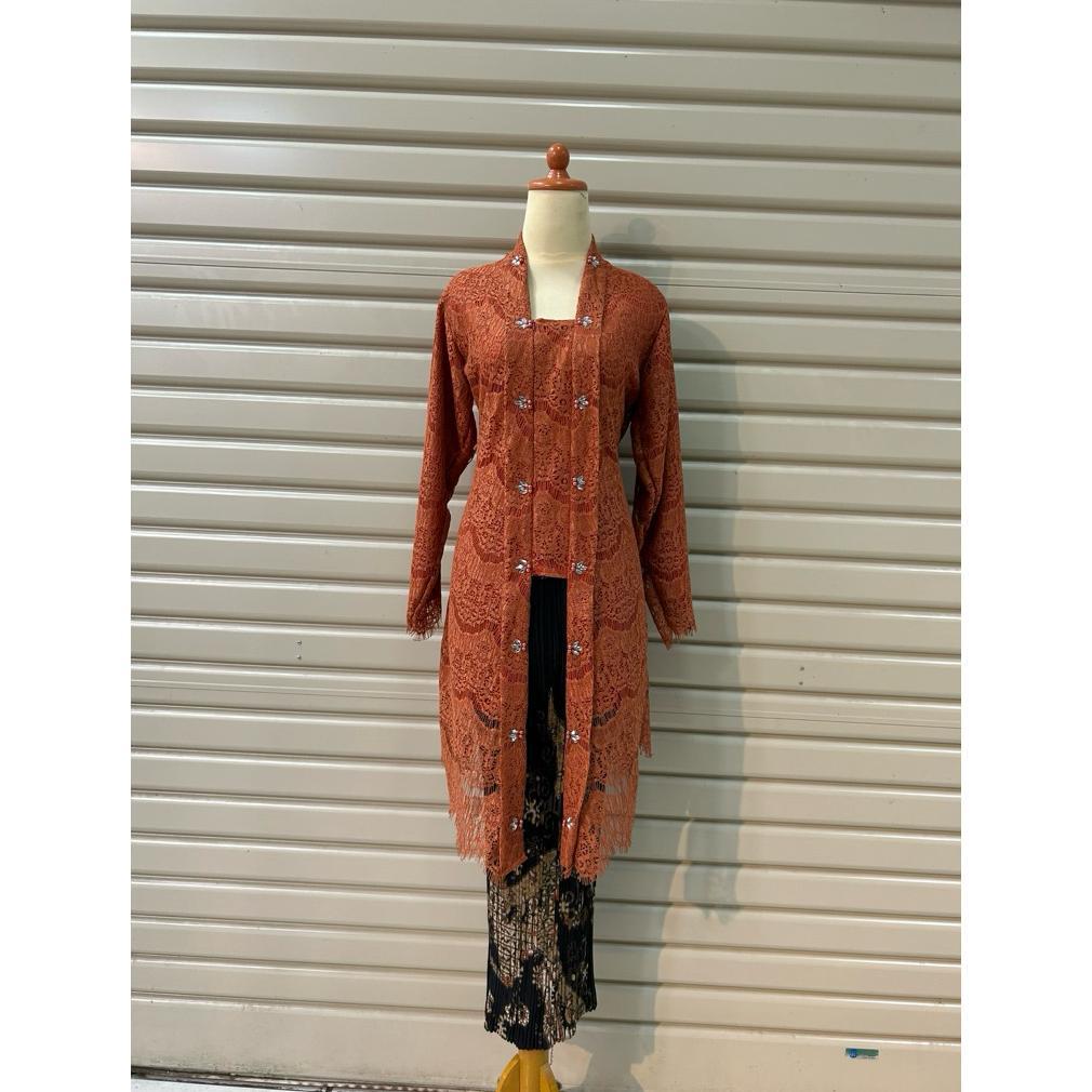 Diskon Kebaya Kutu Baru Modern / Kutu Baru Tunik / Kebaya Tunik / Kebaya Brukat