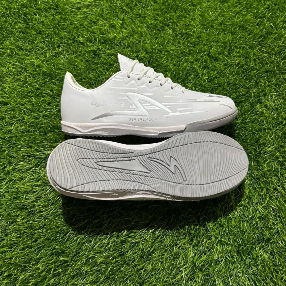 PROMO TERBARU Specs Alpha  Sepatu Futsal Specs Alpha, Invinity keluaran Terbaru