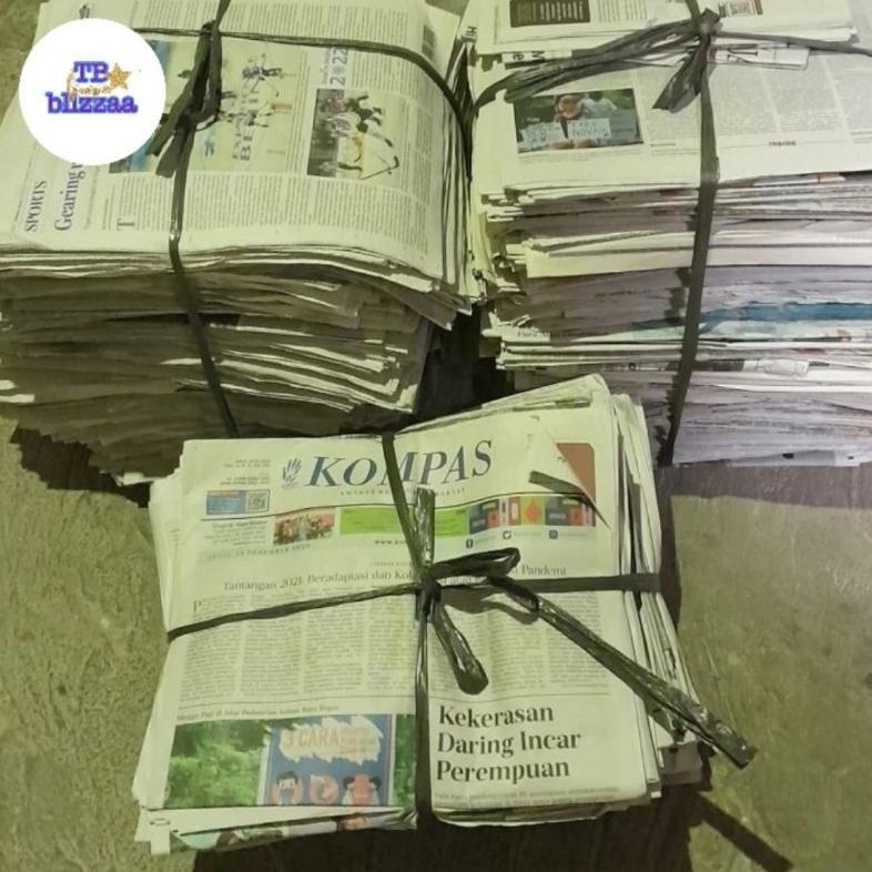 Koran Bekas 1/2kg Koran Bekas Random Bersih kiloan 1/2kg Koran Bekas Koran Bungkus Besih 1/2kg