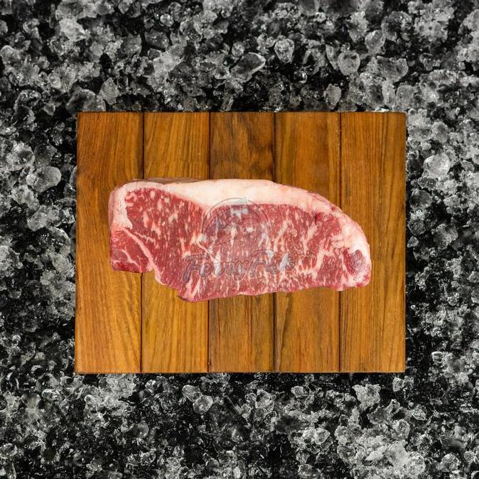 Premium Sirloin Steak Tokusen Wagyu MB 5