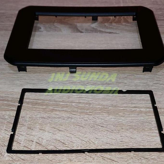 Frame Head Unit Android 7 Inch Mobil Suzuki Ignis High Quality