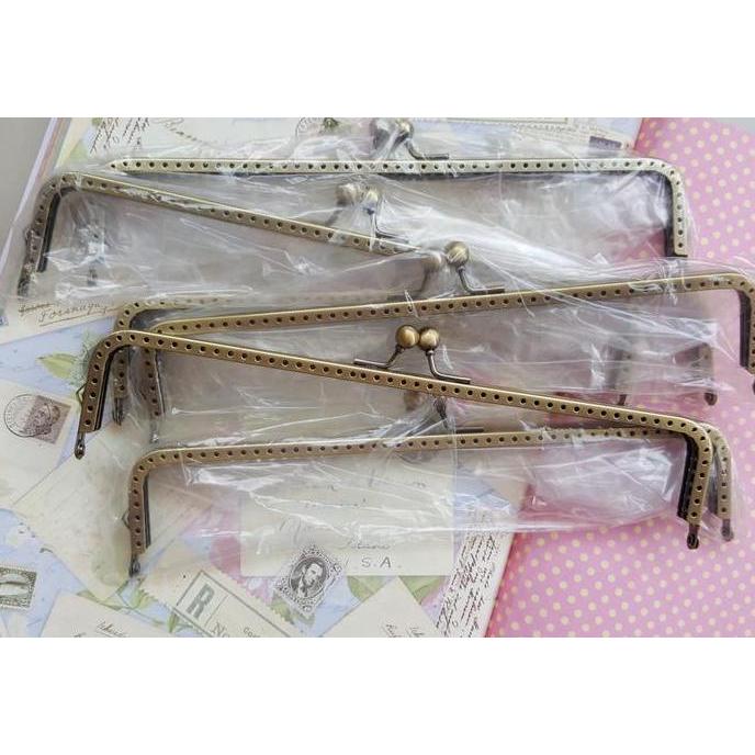 Frame Behel Tas Dompet 23Ag