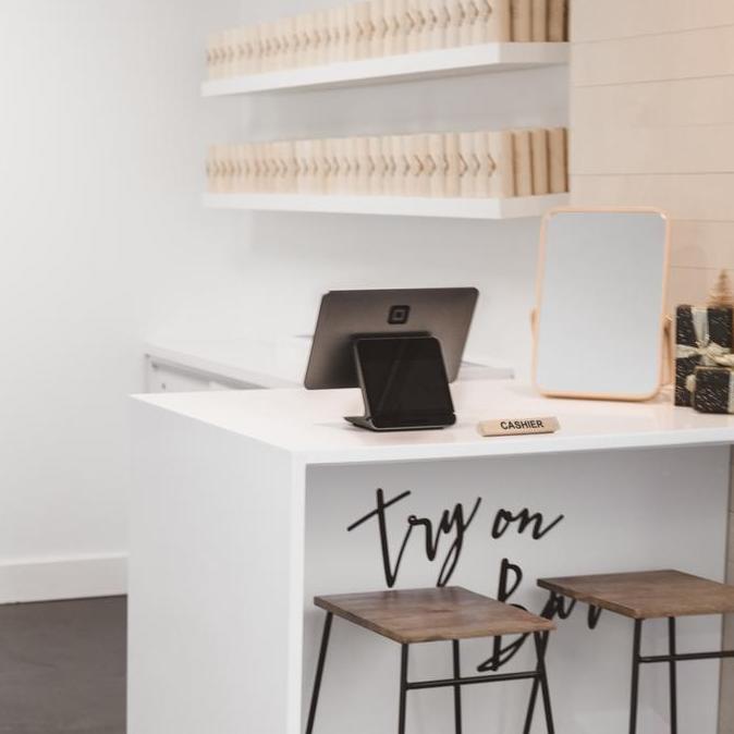 reserved sign - penanda meja reserved - sign kayu - reserved kayu