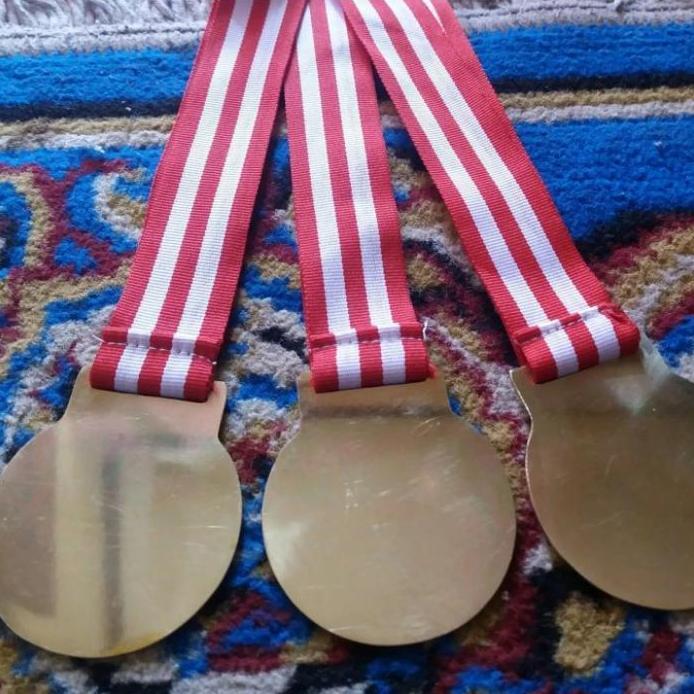 MEDALI RUN/LARI MEDALI KEJUARAN