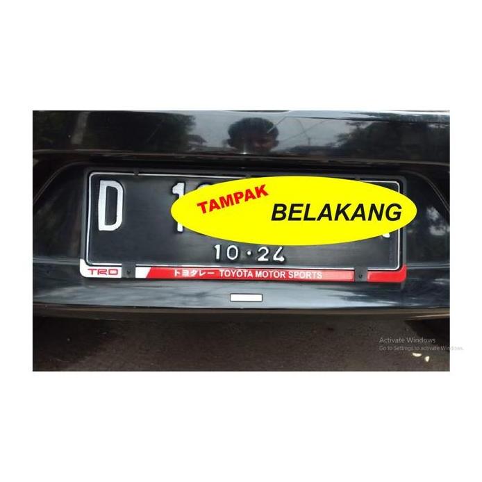 Bracket tatakan plat nomor MOONEYES