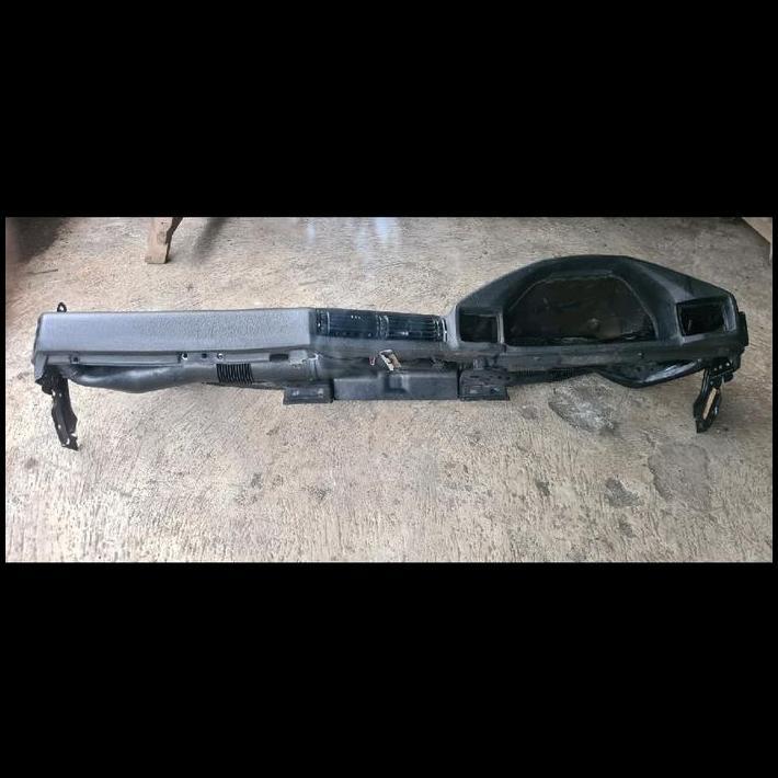 DISKON DASHBOARD BMW E34 ORIGINAL 