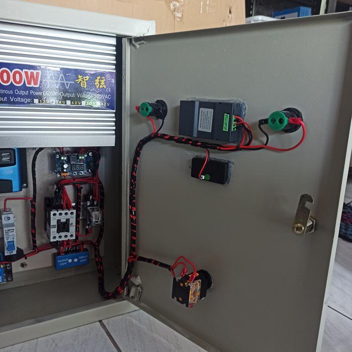 box panel inverter 5000W psw otomatis Ats LVD solar panel surya