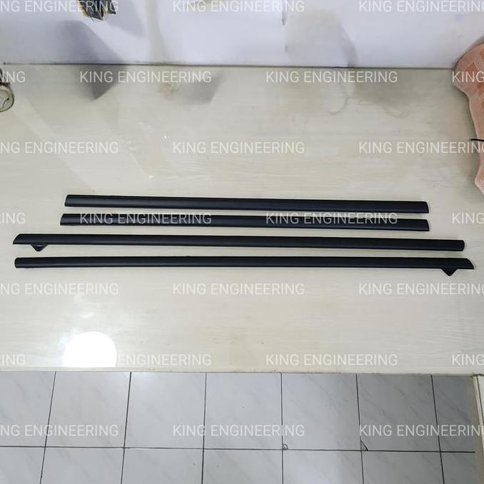 Pelipit Kaca Ford Fiesta 1 Set