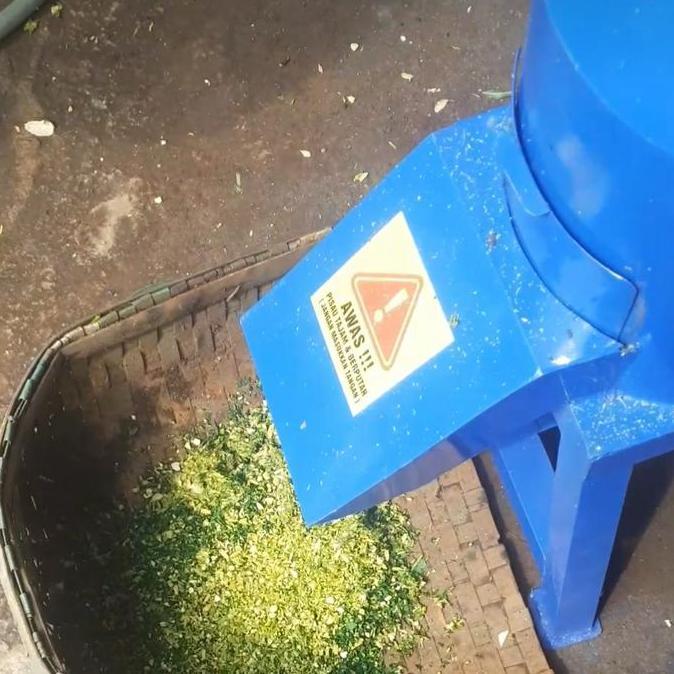 mesin pencacah dan penggiling coper multi fungsi.giling jagung upilan .karak.daun2nan jadi lembut pl